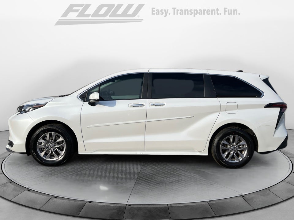 2025 Toyota SIENNA XLE XLE 8 Passenger