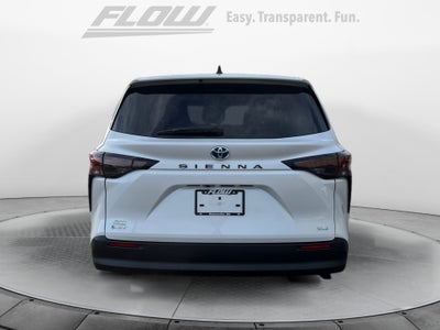 2025 Toyota SIENNA XLE XLE 8 Passenger