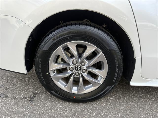 2025 Toyota SIENNA XLE XLE 8 Passenger