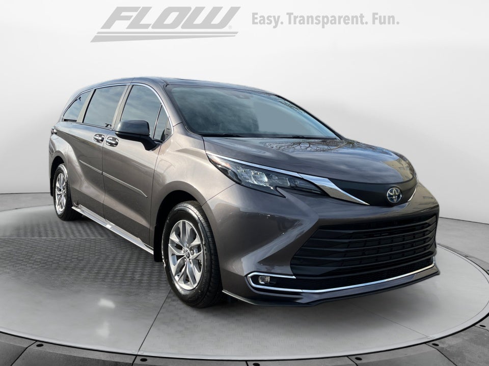 2024 Toyota SIENNA XLE XLE
