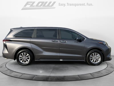 2024 Toyota SIENNA XLE XLE