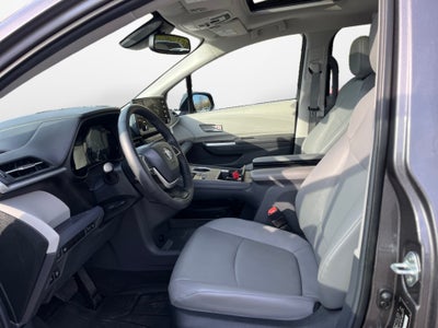 2024 Toyota SIENNA XLE XLE