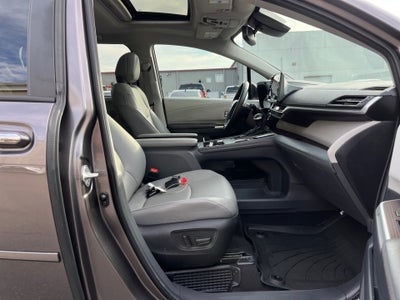 2024 Toyota SIENNA XLE XLE