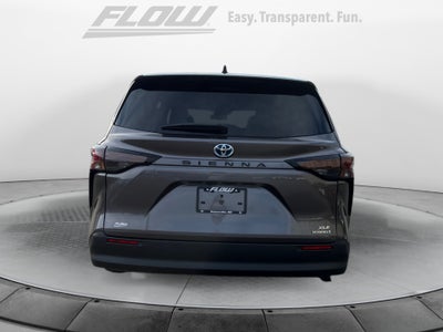 2024 Toyota SIENNA XLE XLE