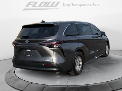 2024 Toyota SIENNA XLE XLE