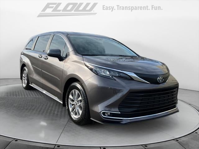 2024 Toyota SIENNA XLE XLE
