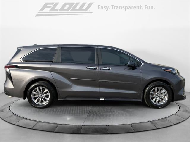 2024 Toyota SIENNA XLE XLE