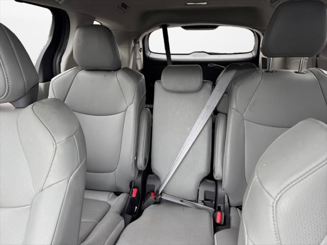 2024 Toyota SIENNA XLE XLE