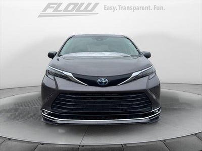 2024 Toyota SIENNA XLE XLE