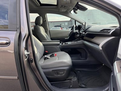 2024 Toyota SIENNA XLE XLE