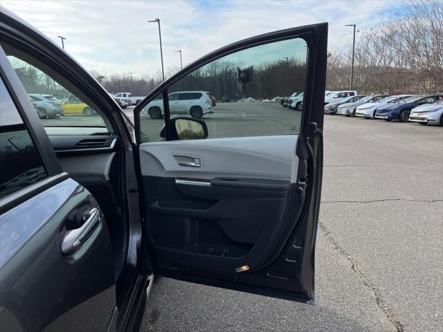 2024 Toyota SIENNA XLE XLE