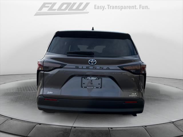 2024 Toyota SIENNA XLE XLE