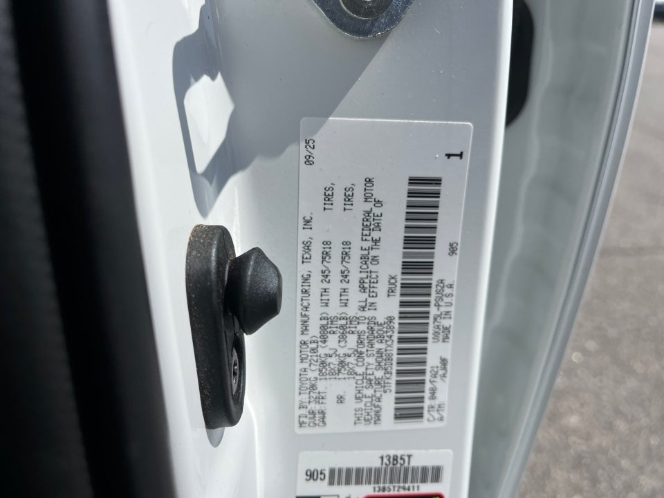 2026 Toyota TUNDRA 4X4 SR CrewMax 5.5' Bed