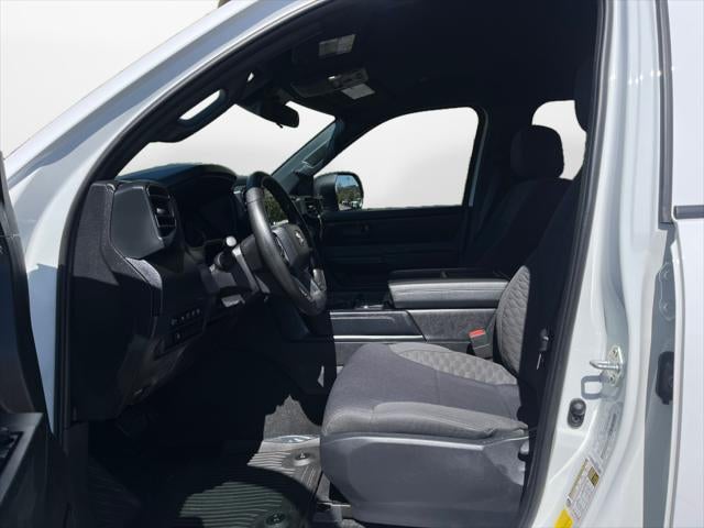 2026 Toyota TUNDRA 4X4 SR CrewMax 5.5' Bed