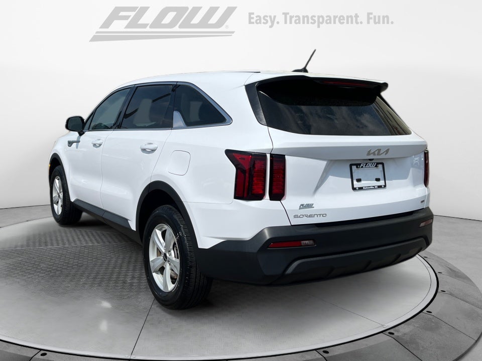 2023 Kia Sorento LX