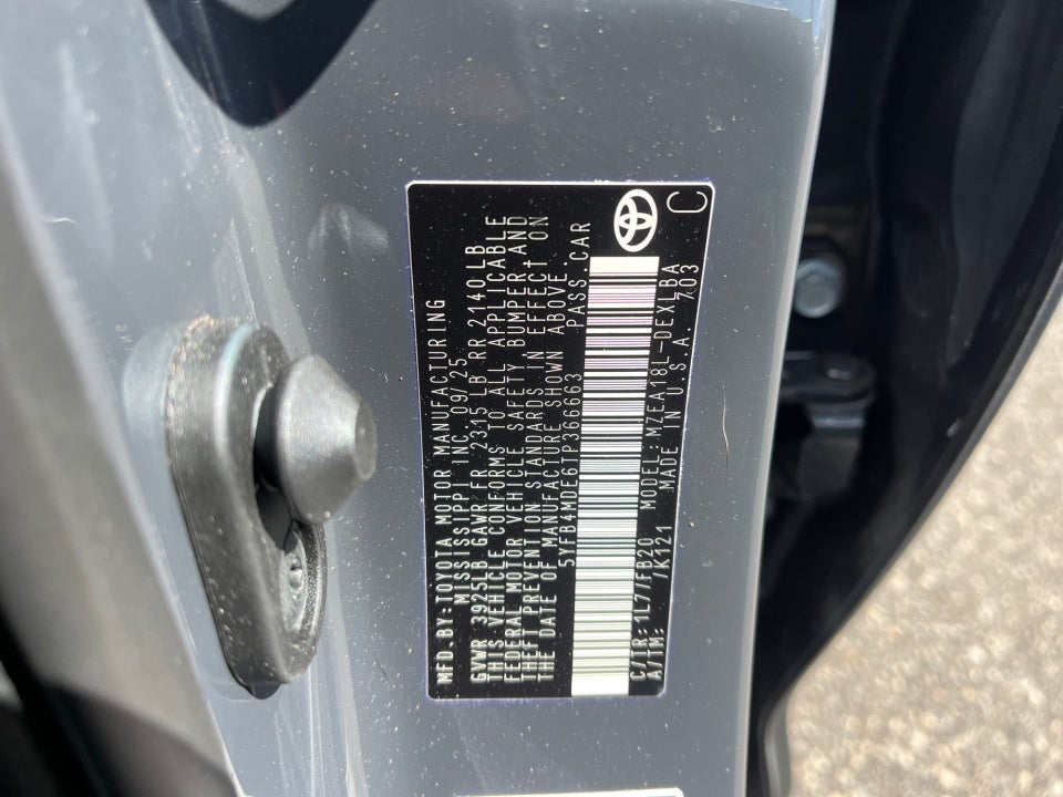 2026 Toyota COROLLA LE