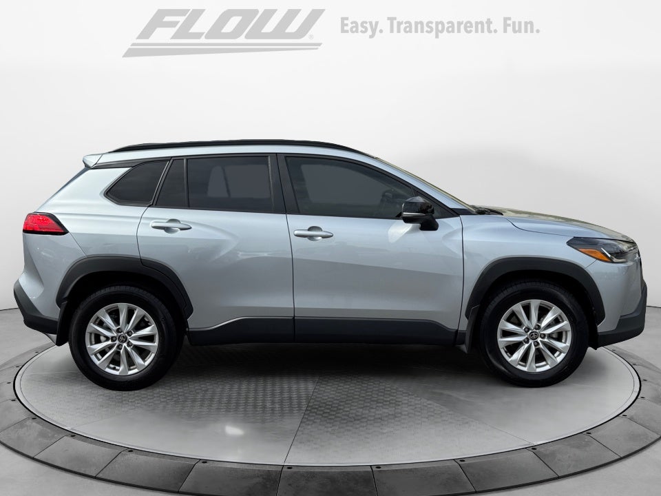 2025 Toyota Corolla Cross LE