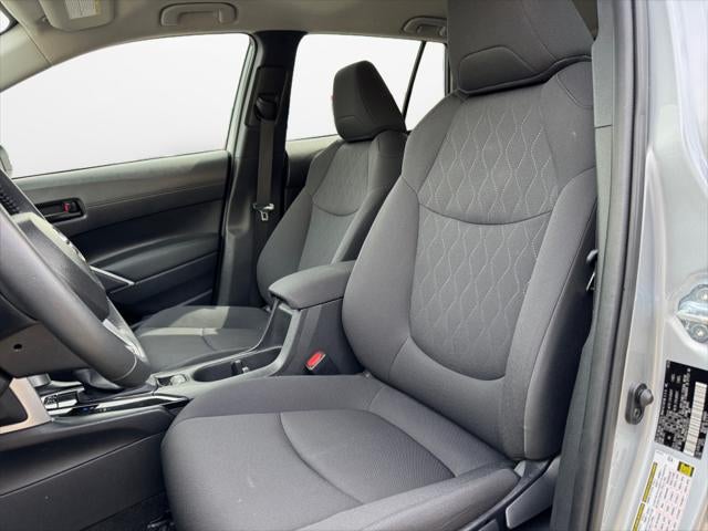 2025 Toyota Corolla Cross LE