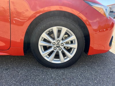 2025 Toyota COROLLA HATCHBACK SE