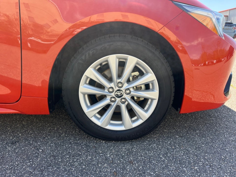 2025 Toyota COROLLA HATCHBACK SE