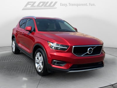 2019 Volvo XC40 T4 Momentum