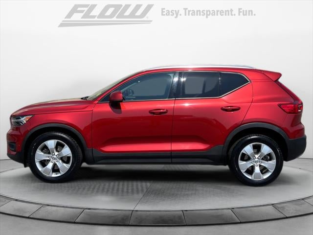 2019 Volvo XC40 T4 Momentum