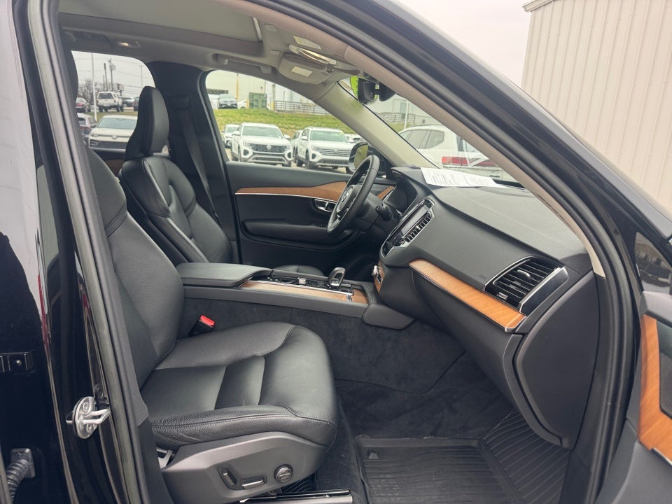 2023 Volvo XC90 Recharge Plug-In Hybrid T8 Plus Bright Theme 7-Seater