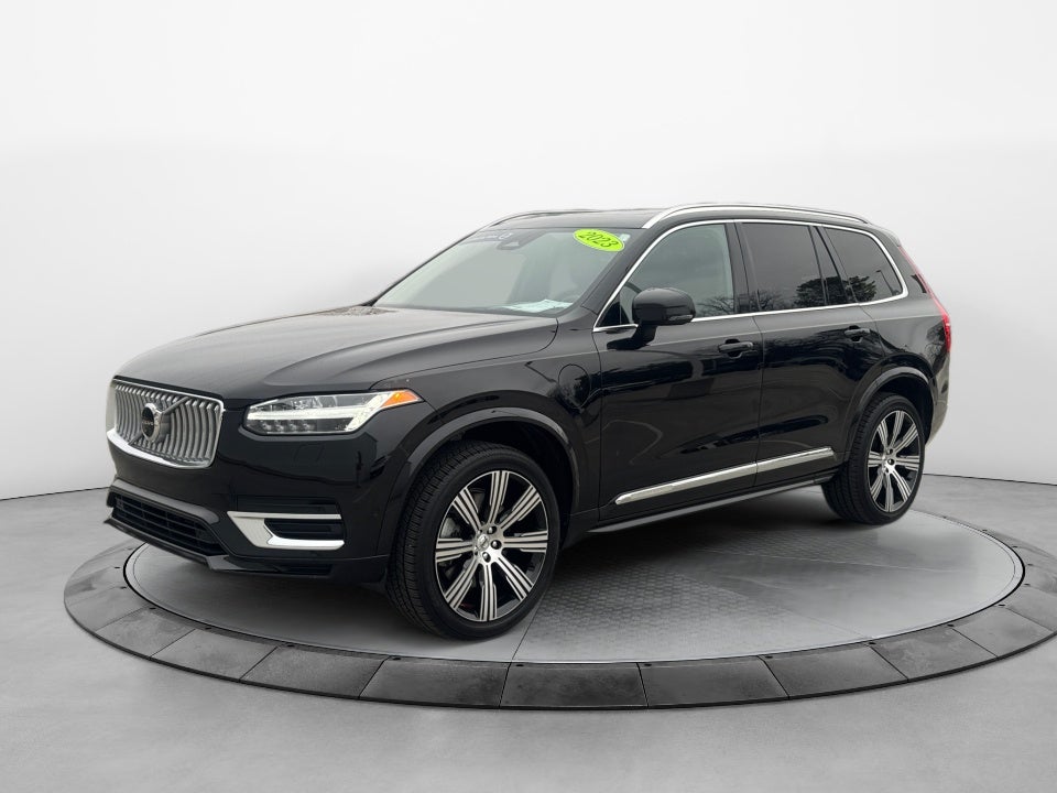 2023 Volvo XC90 Recharge Plug-In Hybrid T8 Plus Bright Theme 7-Seater