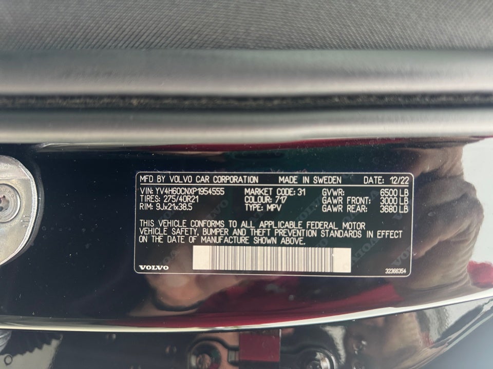 2023 Volvo XC90 Recharge Plug-In Hybrid T8 Plus Bright Theme 7-Seater