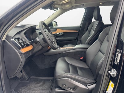 2023 Volvo XC90 Recharge Plug-In Hybrid T8 Plus Bright Theme 7-Seater