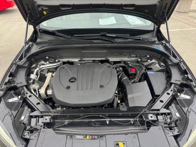 2022 Volvo XC60 B5 Momentum