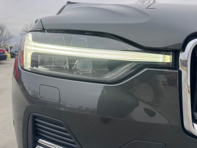 2022 Volvo XC60 B5 Momentum