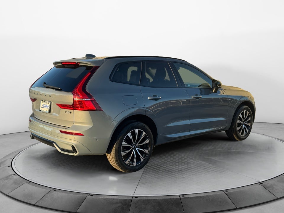 2024 Volvo XC60 B5 Plus Dark Theme