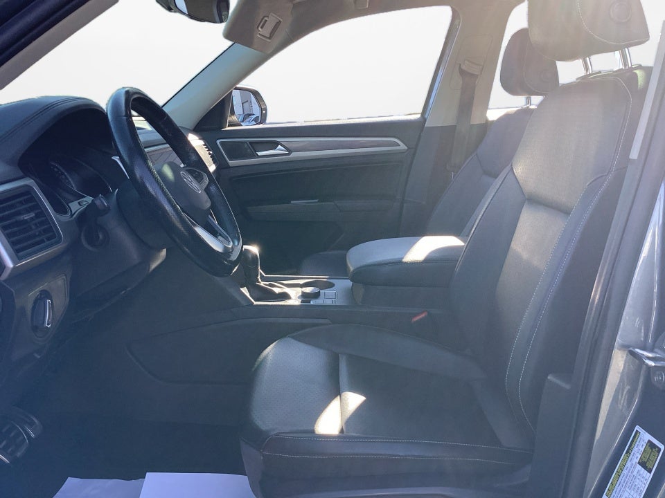 2021 Volkswagen Atlas 3.6L V6 SE w/Technology R-Line