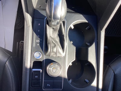 2021 Volkswagen Atlas 3.6L V6 SE w/Technology R-Line