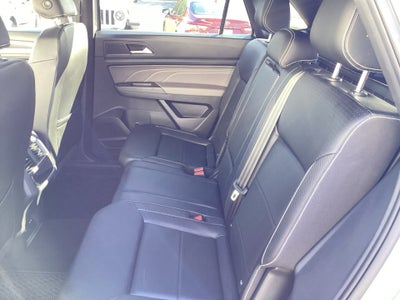 2023 Volkswagen Atlas Cross Sport 3.6L V6 SEL R-Line Black