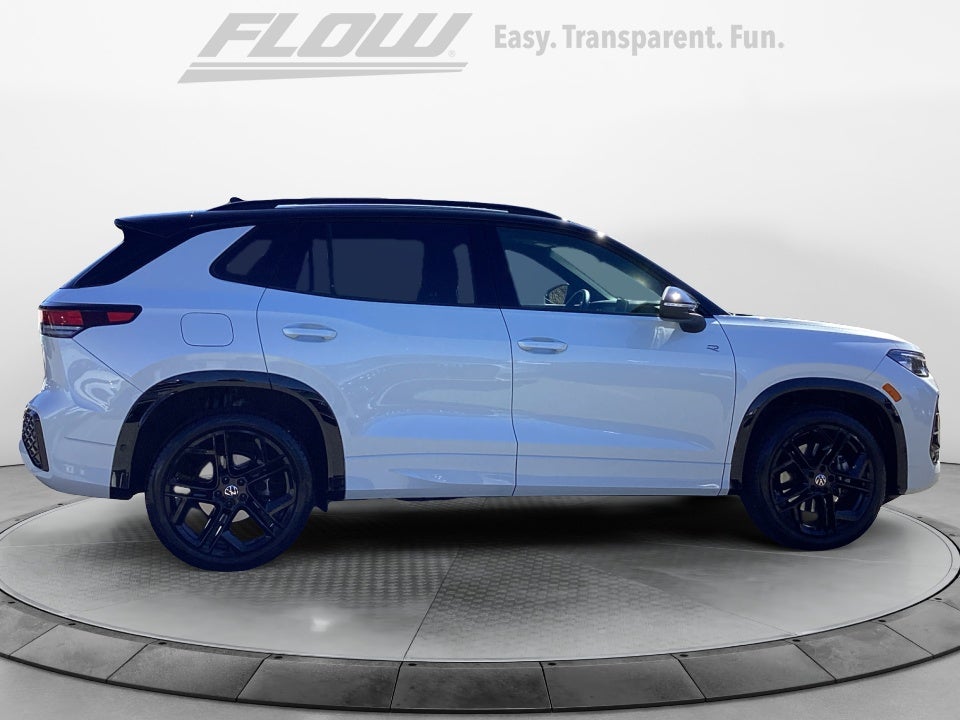 2025 Volkswagen Tiguan 2.0T SE R-Line Black