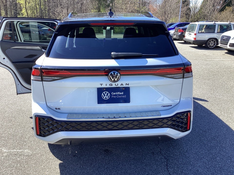 2025 Volkswagen Tiguan 2.0T SE R-Line Black