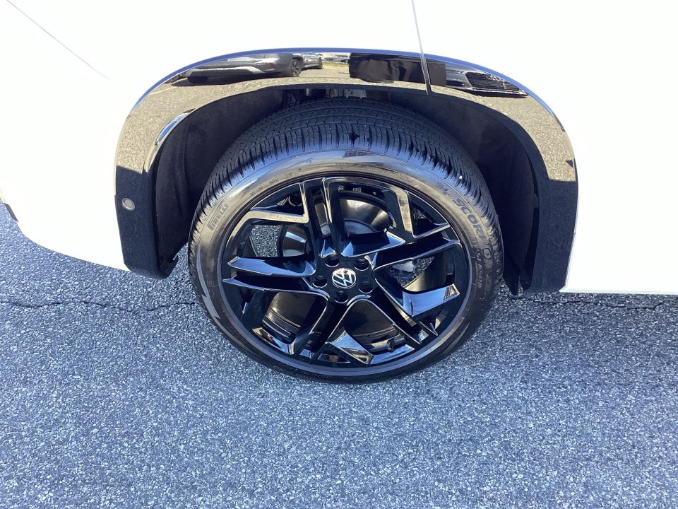 2025 Volkswagen Tiguan 2.0T SE R-Line Black