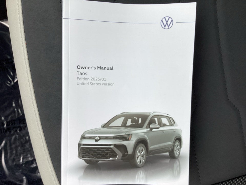 2025 Volkswagen Taos 1.5T SE