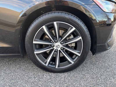 2021 Volvo S60 T5 Momentum