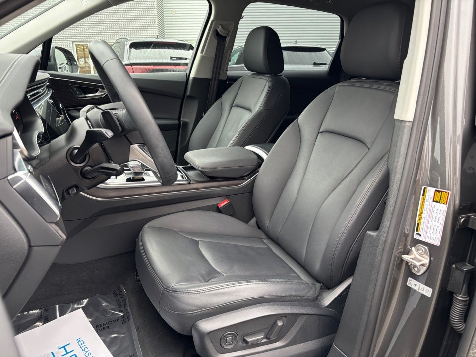 2023 Audi Q7 Premium 55 TFSI quattro Tiptronic