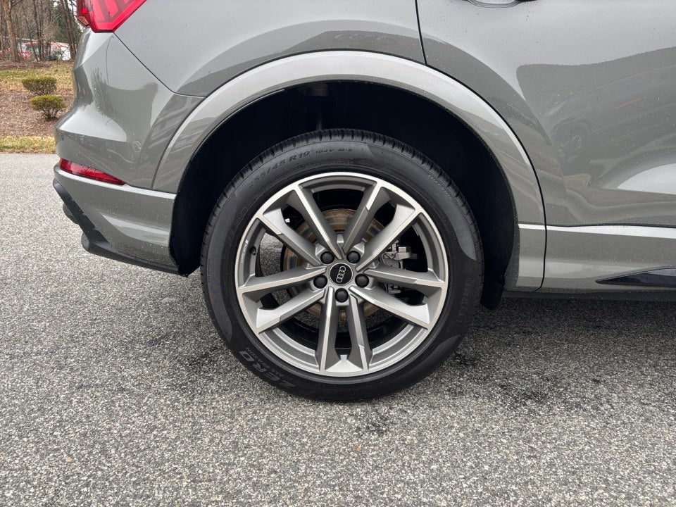 2025 Audi Q3 Premium 45 TFSI S line quattro Tiptronic