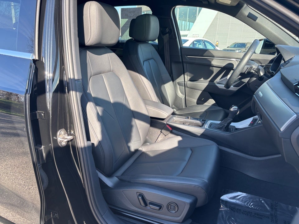 2022 Audi Q3 Premium 45 TFSI S line quattro Tiptronic