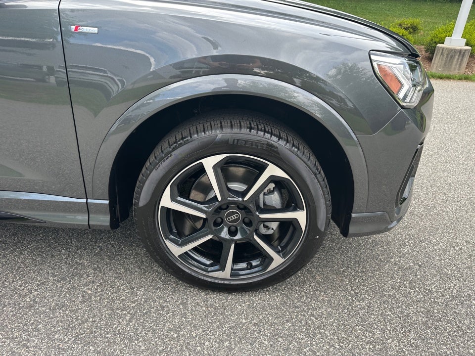 2025 Audi Q3 Premium 45 TFSI S line quattro Tiptronic