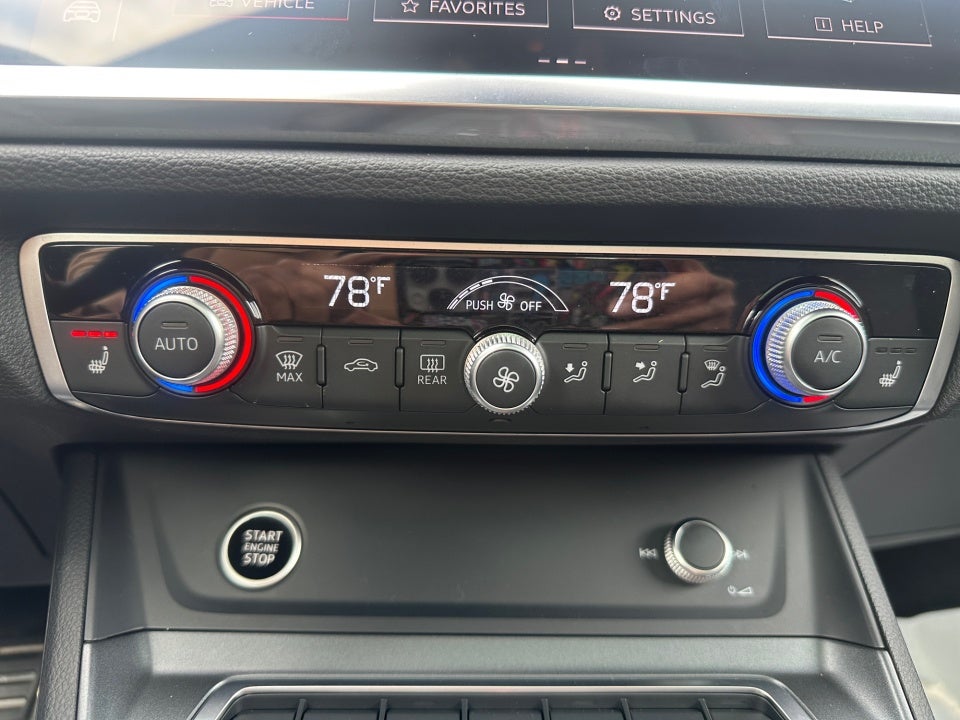 2025 Audi Q3 Premium 45 TFSI S line quattro Tiptronic