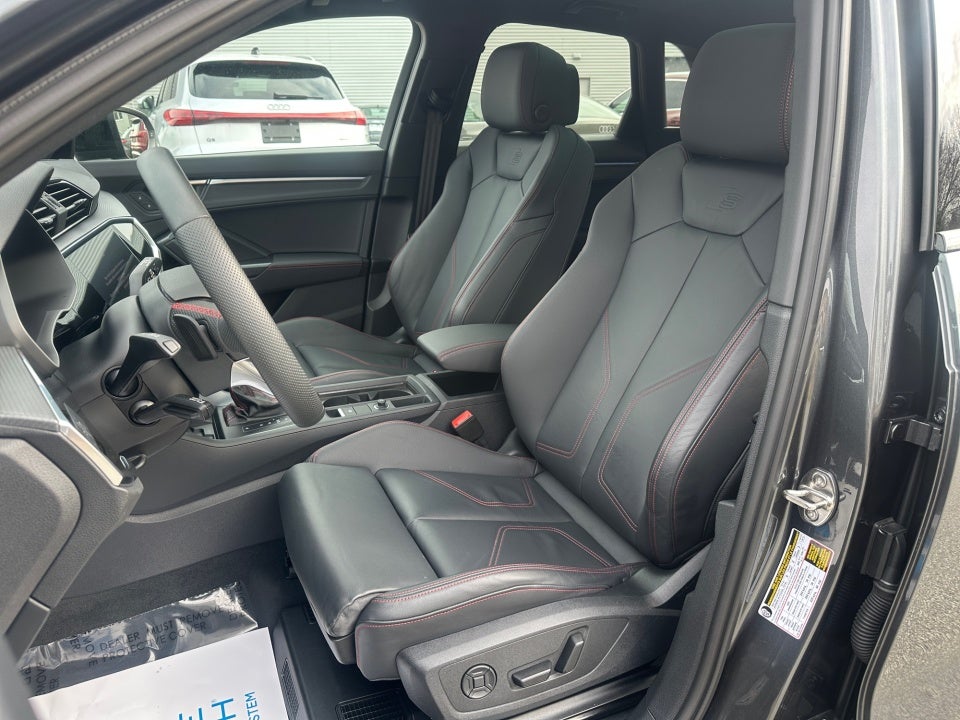 2025 Audi Q3 Premium 45 TFSI S line quattro Tiptronic