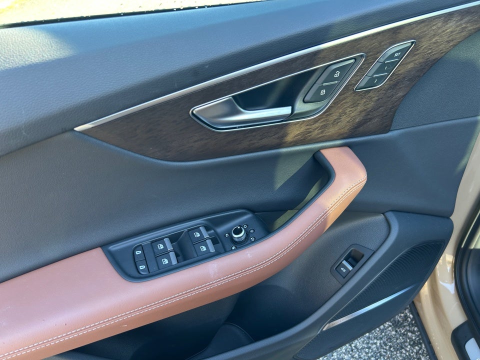 2025 Audi Q7 Premium Plus 45 TFSI quattro Tiptronic