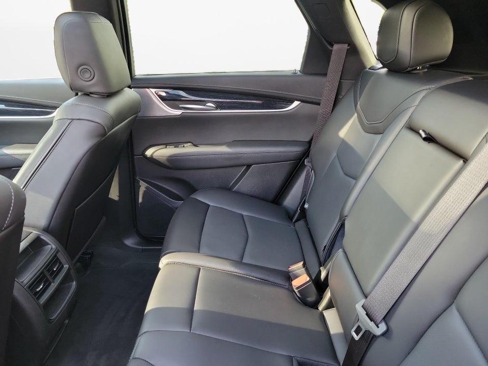 2025 Cadillac XT5 FWD Premium Luxury