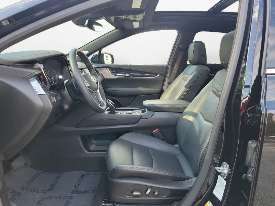 2025 Cadillac XT5 FWD Premium Luxury